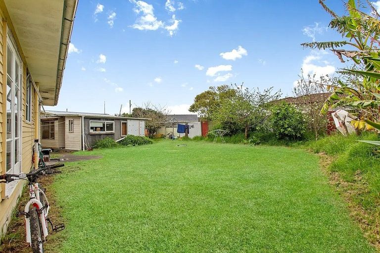 Photo of property in 28 Zelda Avenue, Clover Park, Auckland, 2023
