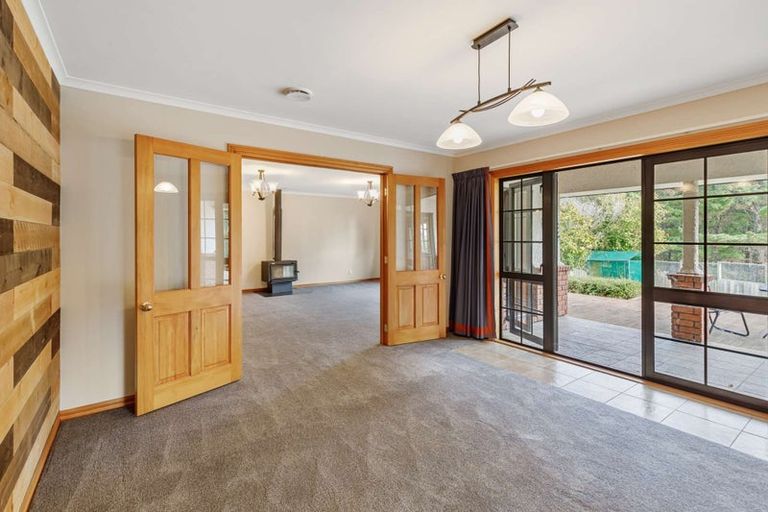 Photo of property in 116 Pacific Drive, Fitzherbert, Palmerston North, 4410