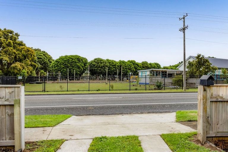 Photo of property in 81 Manawapou Road, Hawera, 4610