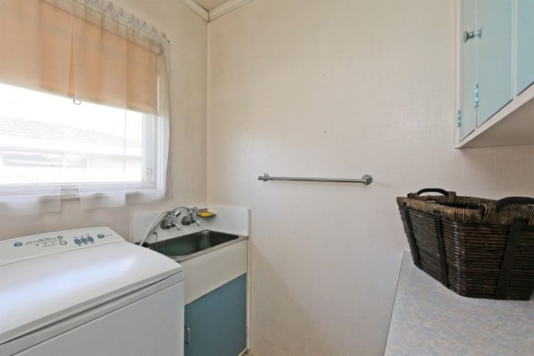 Photo of property in 3/1 Peddie Street, Taradale, Napier, 4112