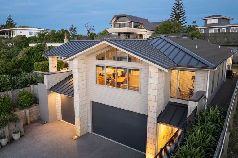 Photo of property in 118 Rosetta Road, Raumati South, Paraparaumu, 5032