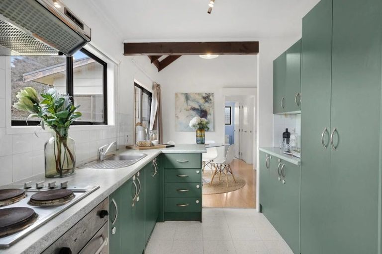 Photo of property in 8 Fortunes Road, Half Moon Bay, Auckland, 2012