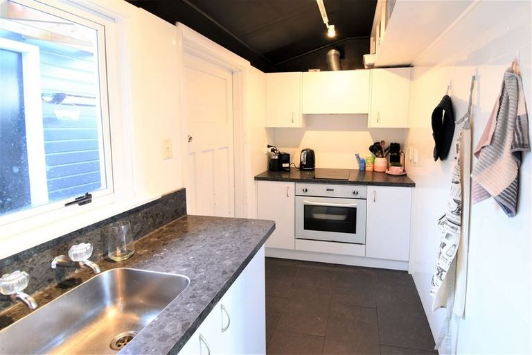 Photo of property in 16 Titan Street, North Dunedin, Dunedin, 9016