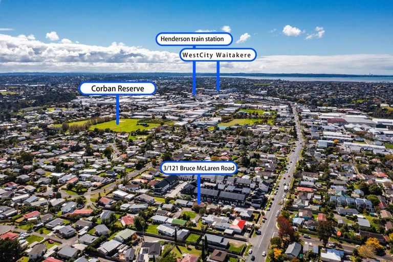 Photo of property in 3/121 Bruce Mclaren Road, Henderson, Auckland, 0612
