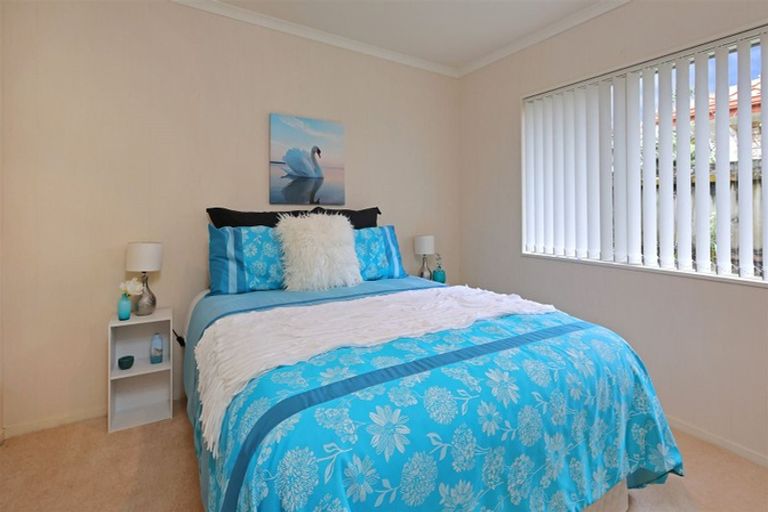 Photo of property in 3 Somerton Rise, Henderson, Auckland, 0612
