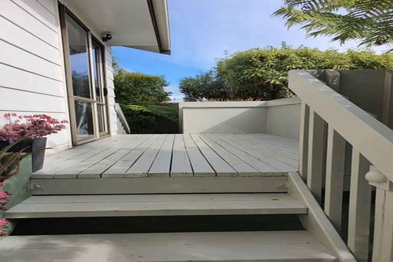 Photo of property in 146 Glendhu Road, Bayview, Auckland, 0629