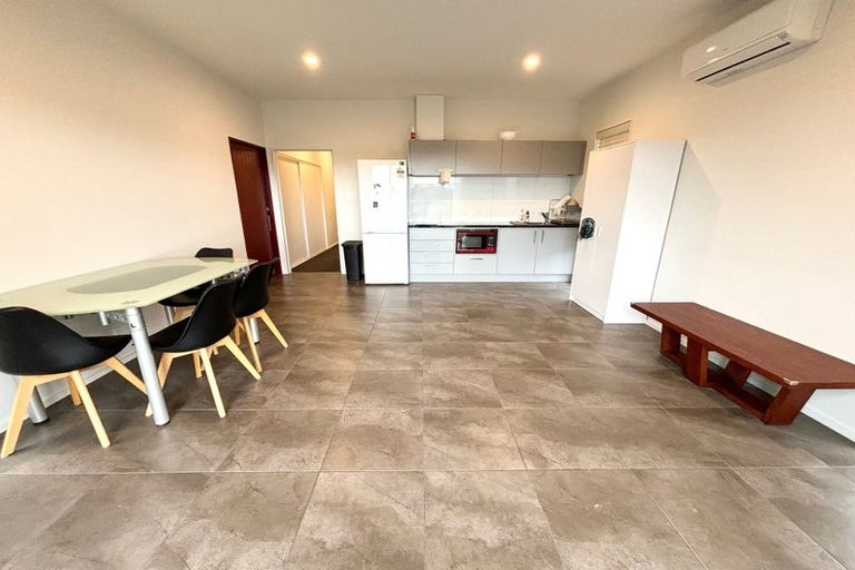 Photo of property in 2 Snowlea Place, West Melton, 7618