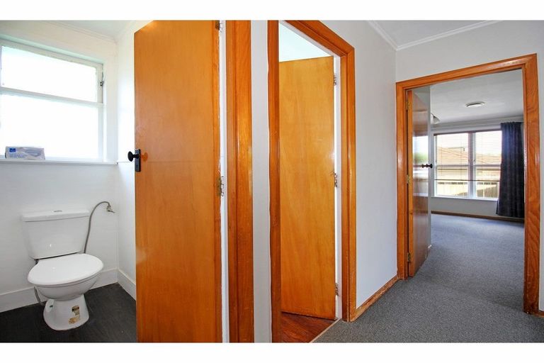 Photo of property in 69 Arimu Road, Papakura, 2110