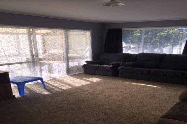 Photo of property in 24 Redcrest Avenue, Red Hill, Papakura, 2110