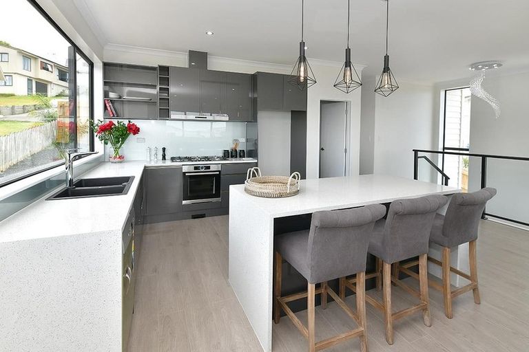 Photo of property in 61 Landmark Terrace, Orewa, 0931