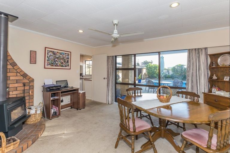 Photo of property in 7 Rangitane Grove, Waitarere Beach, Levin, 5510