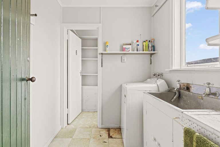 Photo of property in 15 Potaka Street, Marton, 4710