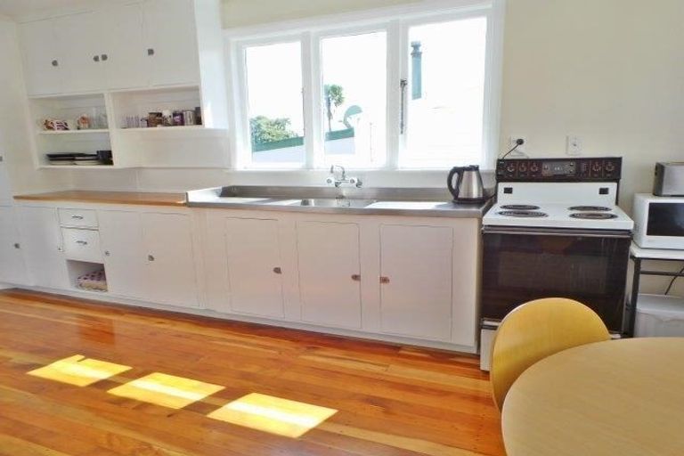 Photo of property in 145 Cambridge Street, Levin, 5510