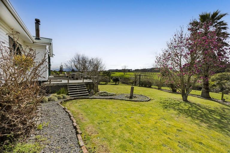 Photo of property in 516 Turuturu Road, Hawera, 4674
