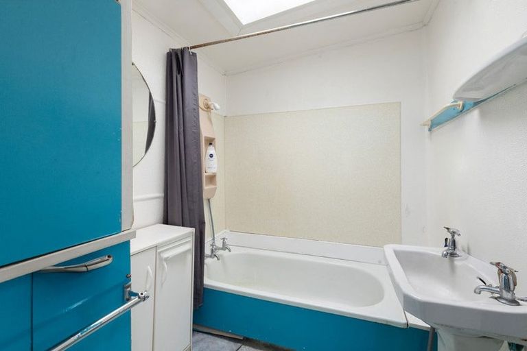 Photo of property in 32 Wallnutt Avenue, Waihi Beach, 3611