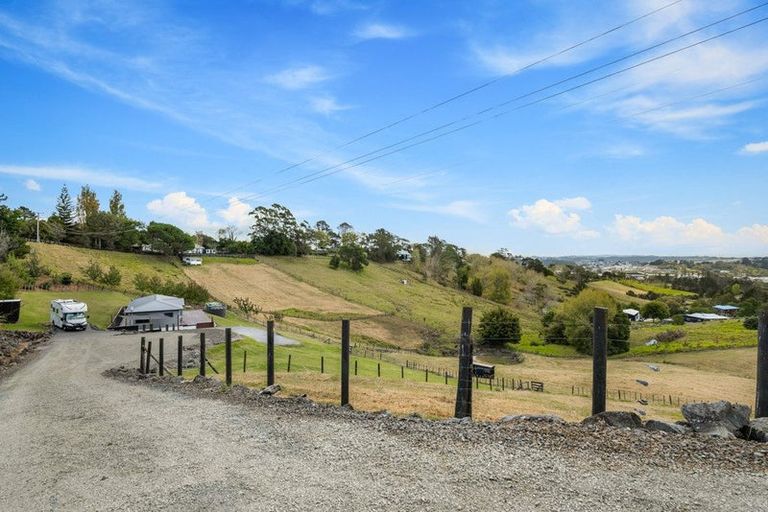 Photo of property in 183 Spur Road, Stillwater, Silverdale, 0993