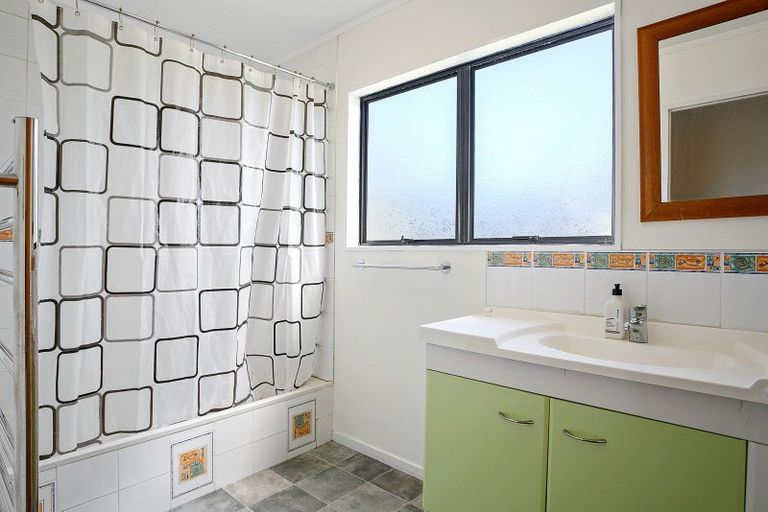 Photo of property in 45 Sheridan Crescent, Leamington, Cambridge, 3432