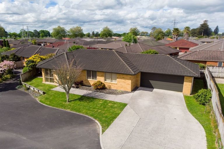 Photo of property in 4 Willscarlet Lane, Hamilton East, Hamilton, 3216