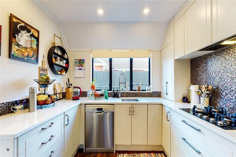 Photo of property in 20 Stamford Grove, Avalon, Lower Hutt, 5011