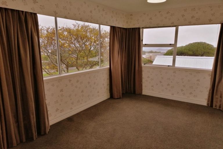 Photo of property in 191 Dowse Drive, Maungaraki, Lower Hutt, 5010