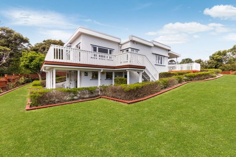 Photo of property in 105 Glendhu Road, Bayview, Auckland, 0629