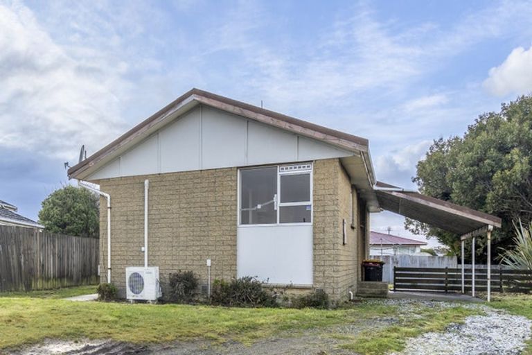 Photo of property in 12 Argyle Street, Kew, Invercargill, 9812