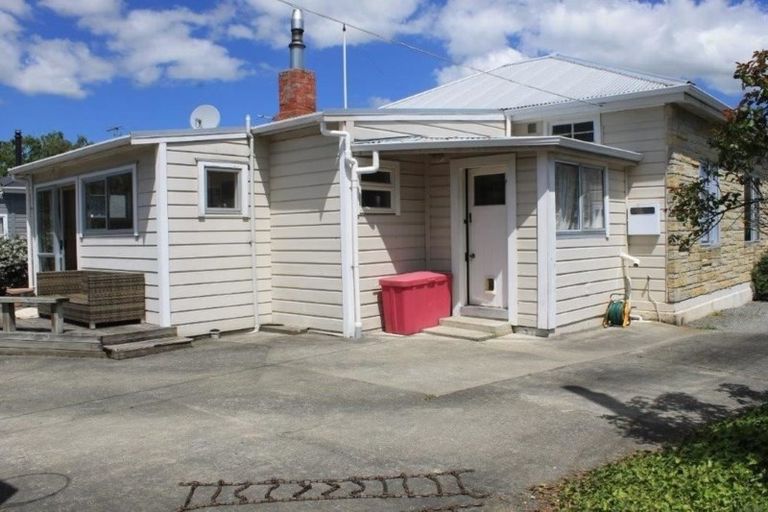 Photo of property in 14 Tararua Street, Masterton, 5810