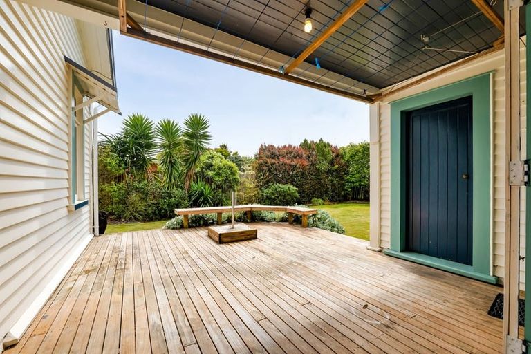 Photo of property in 10 Cameron Street, Hawera, 4610