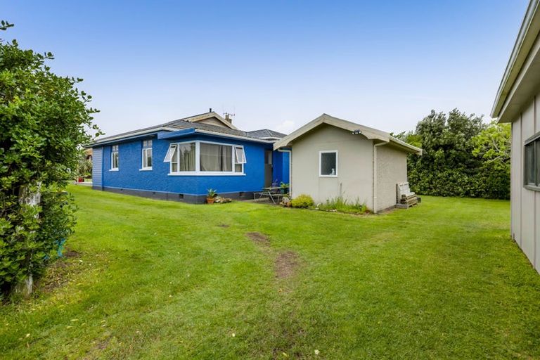 Photo of property in 180 Tasman Street, Opunake, 4616