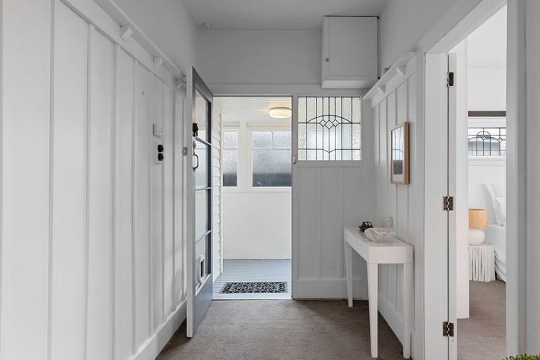 Photo of property in 139 Saint Martins Road, Saint Martins, Christchurch, 8022