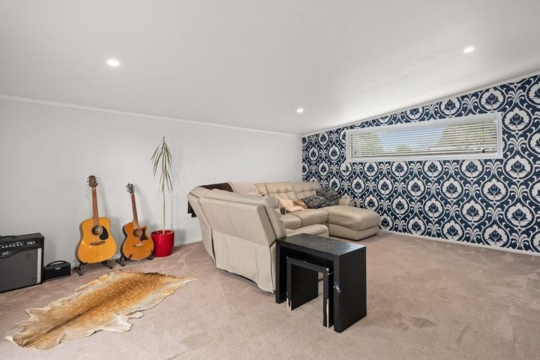 Photo of property in 84 Kingswood Road, Brookfield, Tauranga, 3110