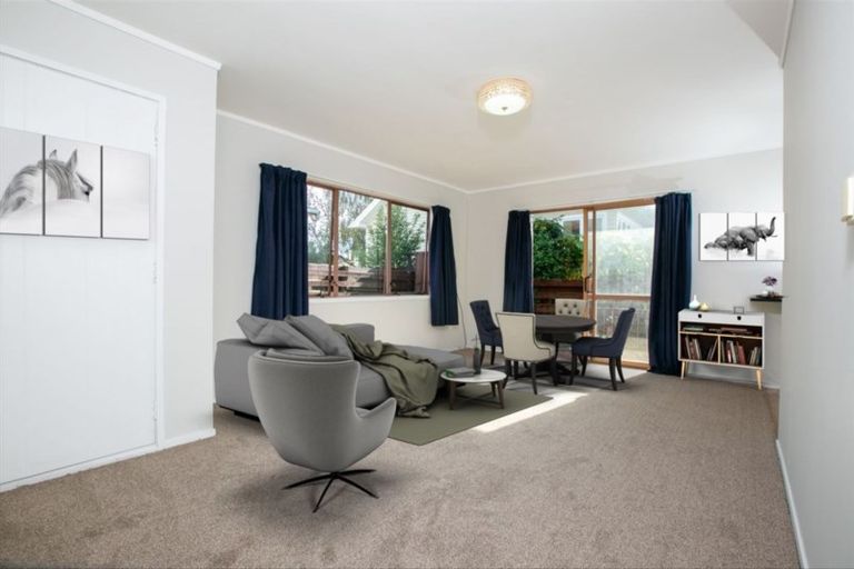 Photo of property in 2/159 Te Atatu Road, Te Atatu South, Auckland, 0610