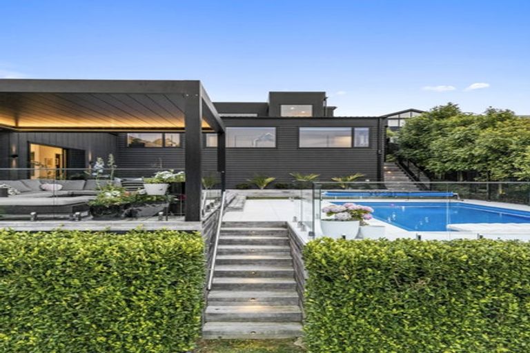 Photo of property in 115 Kaipara Portage Road, Riverhead, 0820