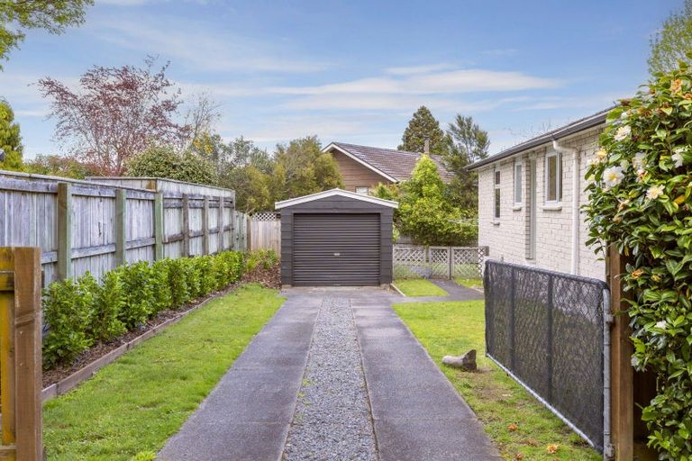 Photo of property in 23 Kereru Street, Two Mile Bay, Taupo, 3330