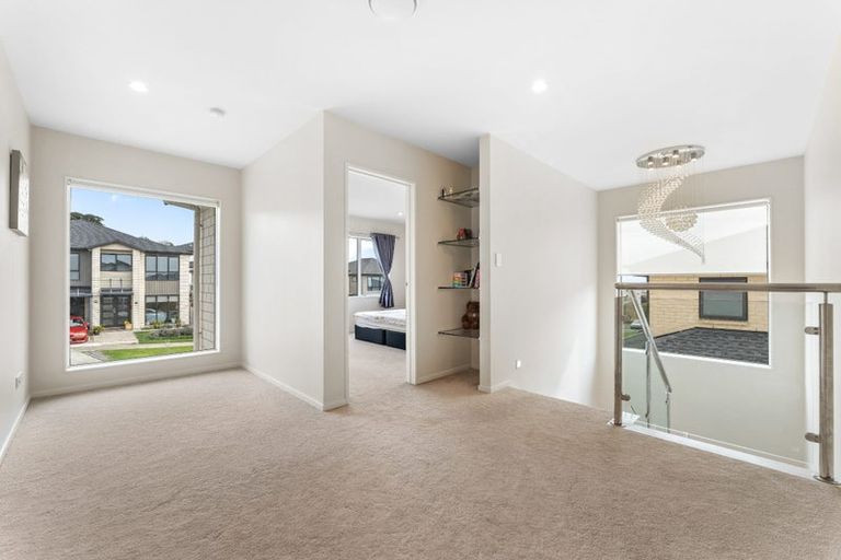 Photo of property in 42 Lime Hill Rise, Flat Bush, Auckland, 2019