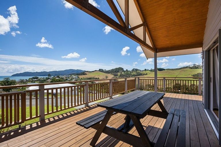 Photo of property in 17 Lori Lane, Coopers Beach, 0420