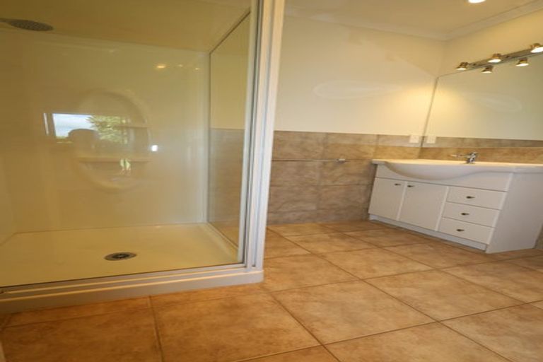 Photo of property in 43 Woodleigh Place, Ohauiti, Tauranga, 3112