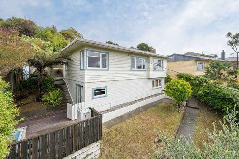 Photo of property in 18 Thompson Terrace, Toi Toi, Nelson, 7010