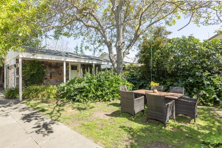 Photo of property in 47a Wellesley Road, Napier South, Napier, 4110