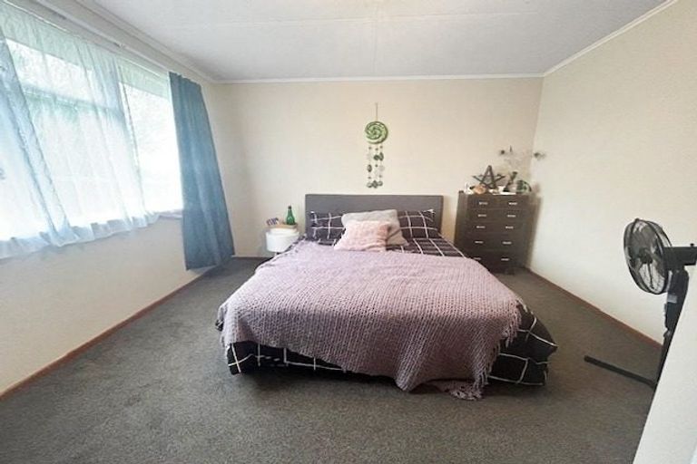 Photo of property in 90 Sherwill Street, Feilding, 4702
