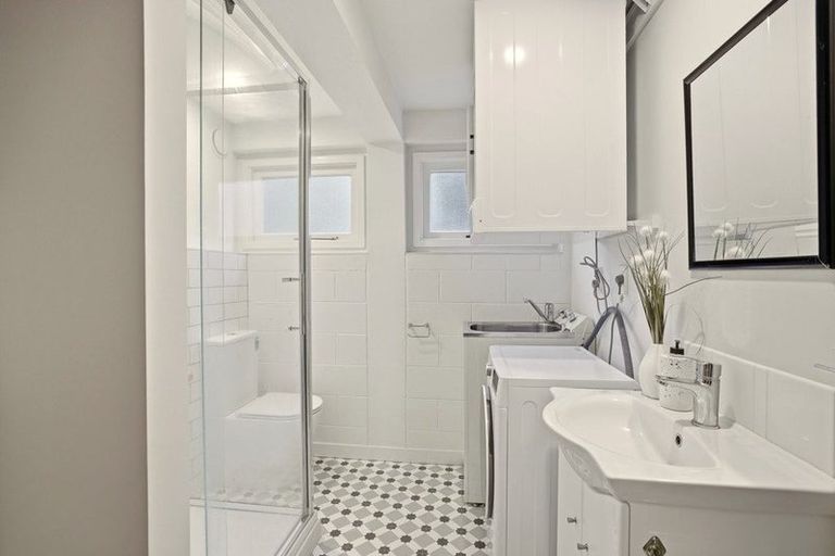 Photo of property in 1/158 Papanui Road, Merivale, Christchurch, 8014