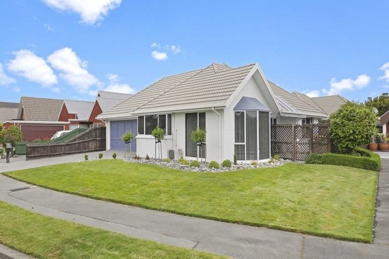 Photo of property in 23 Althorp Place, Avonhead, Christchurch, 8042