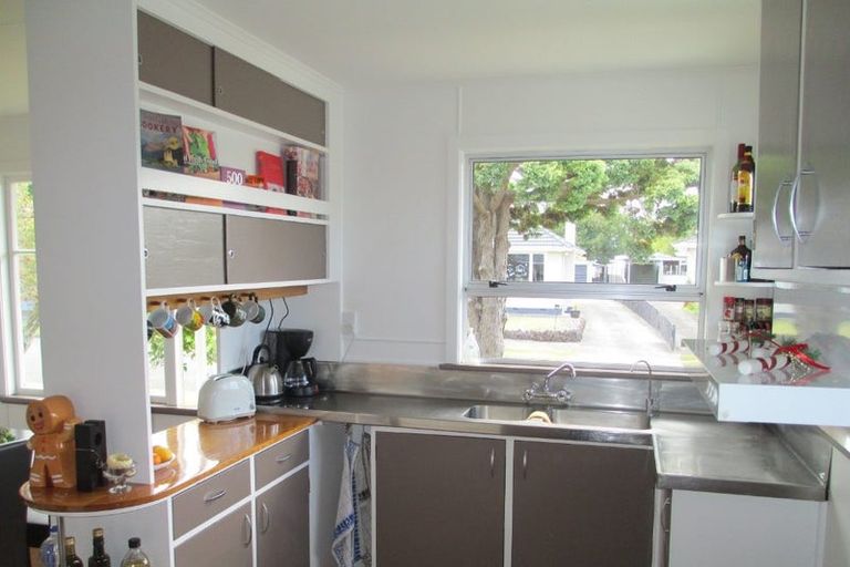 Photo of property in 59a Parkland Crescent, Terrace End, Palmerston North, 4410