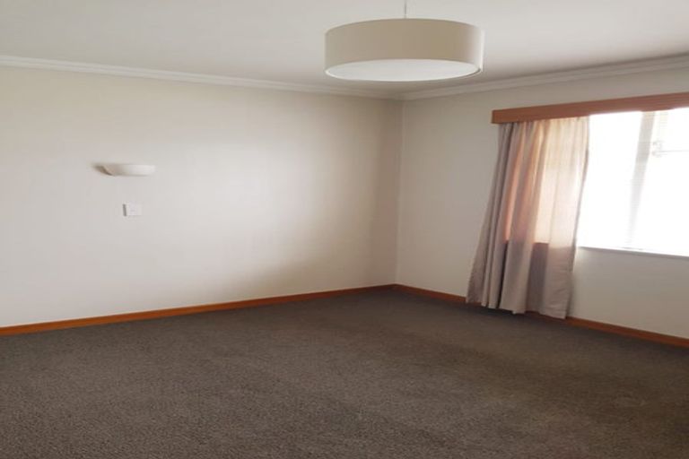 Photo of property in 17 Joseph Grove, Elderslea, Upper Hutt, 5018