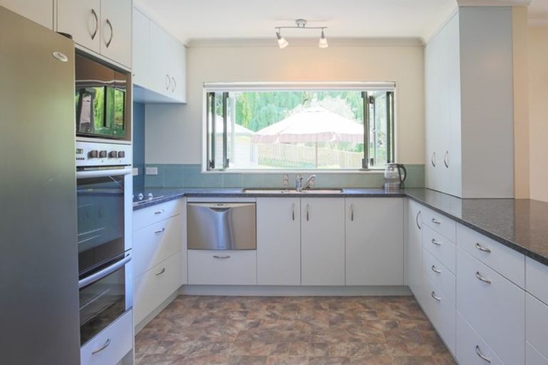 Photo of property in 36 Domain Road, Waipawa, 4210