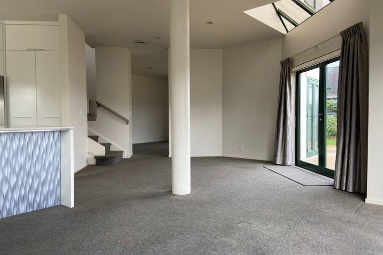 Photo of property in 1/17 Hart Road, Hauraki, Auckland, 0622