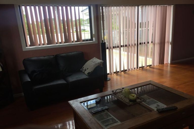 Photo of property in 2 Finchley Road, Torbay, Auckland, 0632