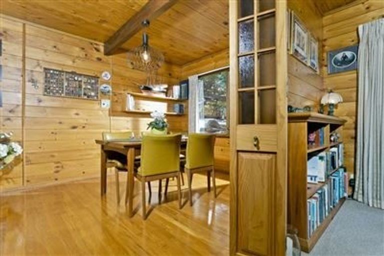 Photo of property in 36 Awaruku Road, Torbay, Auckland, 0630