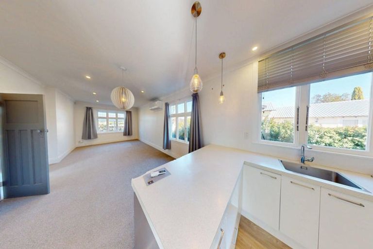 Photo of property in 19 Chelwood Street, Takaro, Palmerston North, 4412