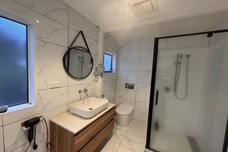 Photo of property in 39 Redwing Street, Browns Bay, Auckland, 0630